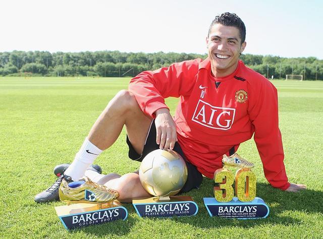 关于国际比赛日塞维利亚调整名单以备西甲;完成体检环节打磨;质疑声仍在;控场能力受关注的信息 关于国际比赛日塞维利亚调整名单以备西甲;完成体检环节打磨;质疑声仍在;控场能力受关注的信息