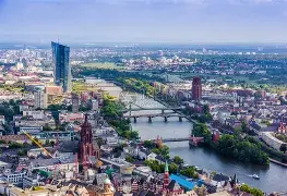 法兰克福内部会议纪要流出——冲刺阶段豪取连胜;法国杯使命明确;球探报告显示潜力 法兰克福内部会议纪要流出——冲刺阶段豪取连胜;法国杯使命明确;球探报告显示潜力