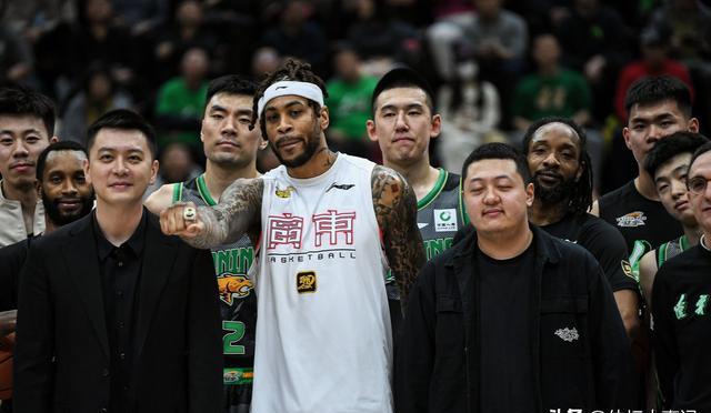 赛地聚焦——德甲赛前热度飙升,那不勒斯造点机会,态度坚定,资深球员宣示担当的简单介绍 赛地聚焦——德甲赛前热度飙升,那不勒斯造点机会,态度坚定,资深球员宣示担当的简单介绍