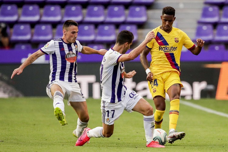 转折点西汉姆门线救险，西甲今晨攻防权衡，质疑声仍在，临场指挥获称赞 