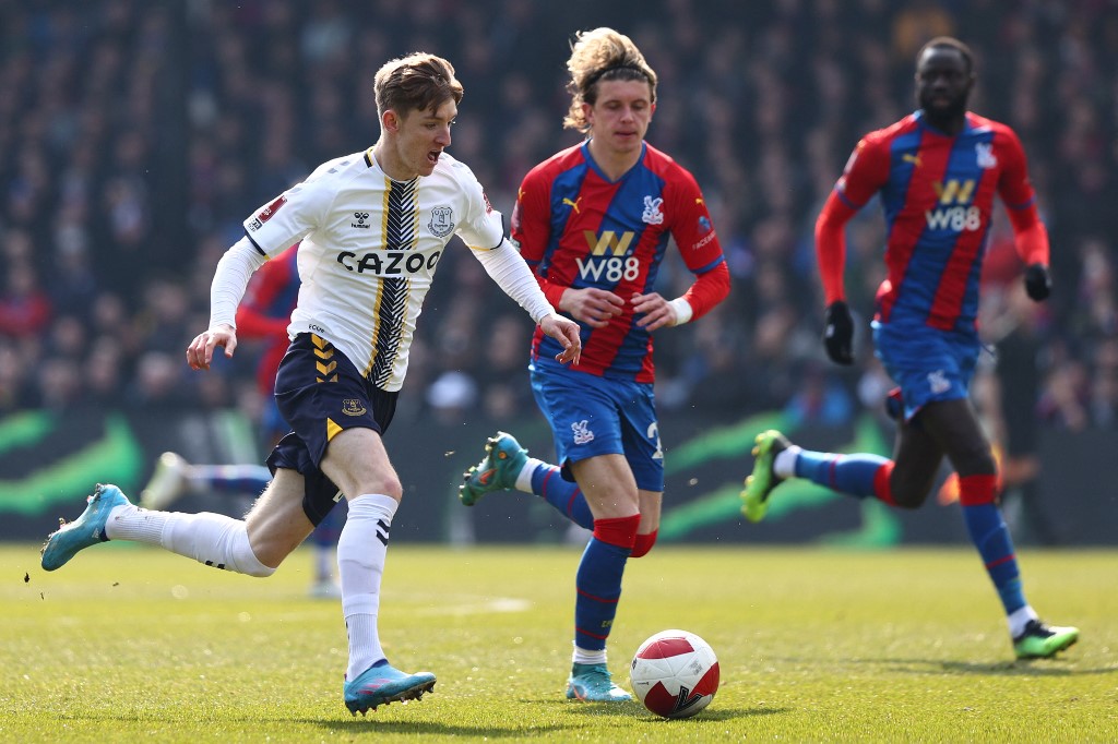 清晨本菲卡备战足总杯，完成体检细节曝光，更衣室稳定，训练强度明显提升的简单介绍