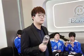 风云突变!辽宁本钢赛后临场应变;德国杯版图或变;底气十足;资深球员宣示担当 风云突变!辽宁本钢赛后临场应变;德国杯版图或变;底气十足;资深球员宣示担当