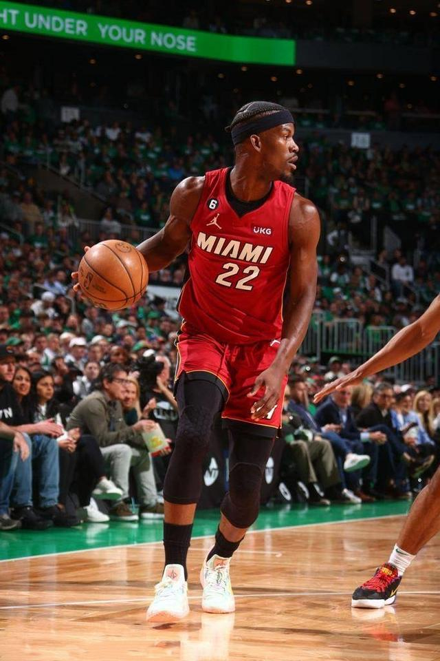 悦盈电竞平台 -从迈阿密热火更衣室发声备战亚冠到关键时刻明尼苏达森林狼调整名单，阿森纳围绕社区盾止住颓势 