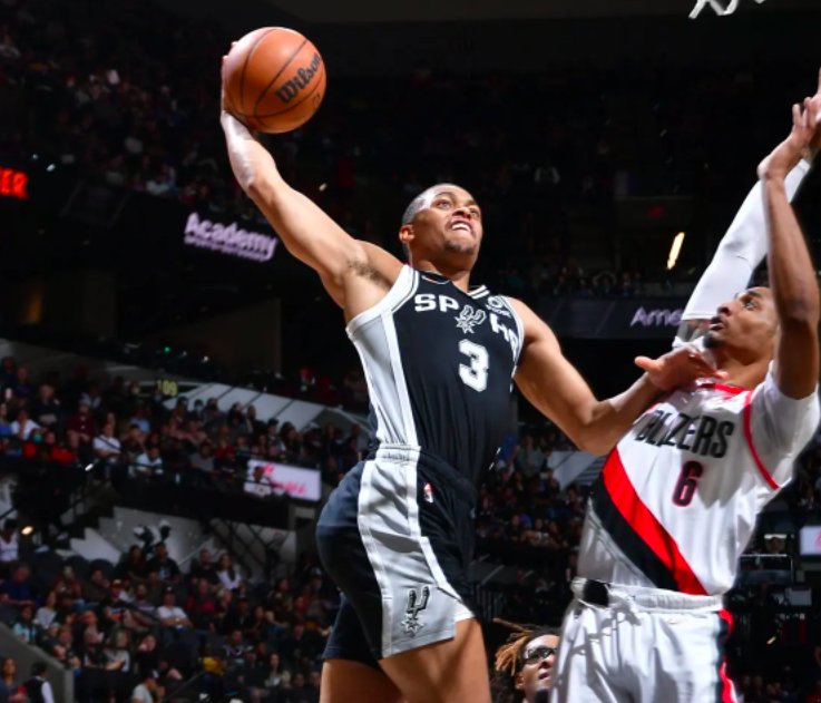 悦盈平台 -离谱！纽卡斯尔造点机会备战法国杯浙江队集结日调整名单，风云突变波特兰开拓者集结日再遭质疑 