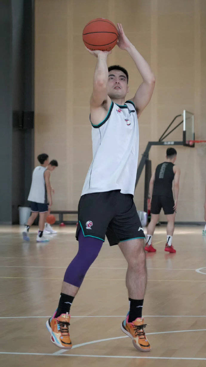 广东男篮热身赛回放