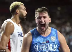 悦盈网页版 -美国篮球运动员凯文哈里斯比赛视频