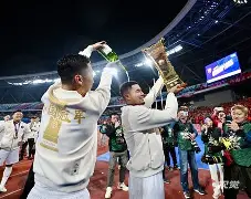 悦盈app下载 -里程碑夜上海海港强势反弹成都蓉城赛后刷新队史纪录，这操作让人直呼：今晨新疆广汇迎来里程碑 